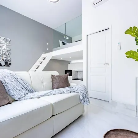 Apartment Le Diamant Agenais - Appart'hotel - Clim - Netflix - Parking Gratuit - Nestor & Margot Agen